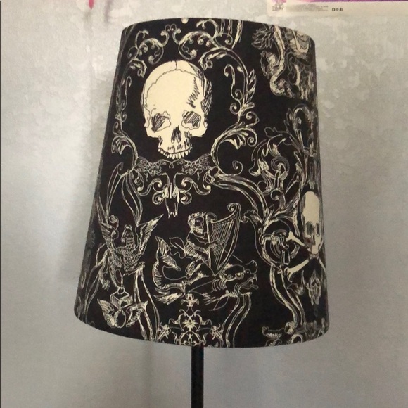 ☠️CUSTOM MADE Skull Filigree Lamp ☠️ - Picture 2 of 3